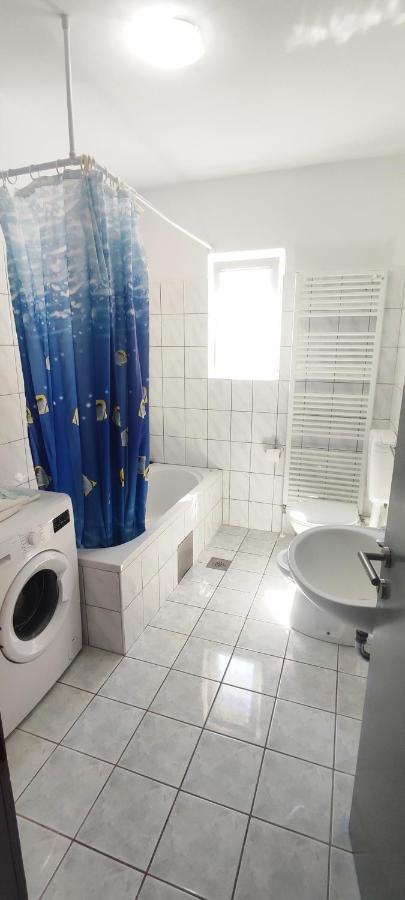 Apartmani Kevric Novi Vinodolski Ngoại thất bức ảnh